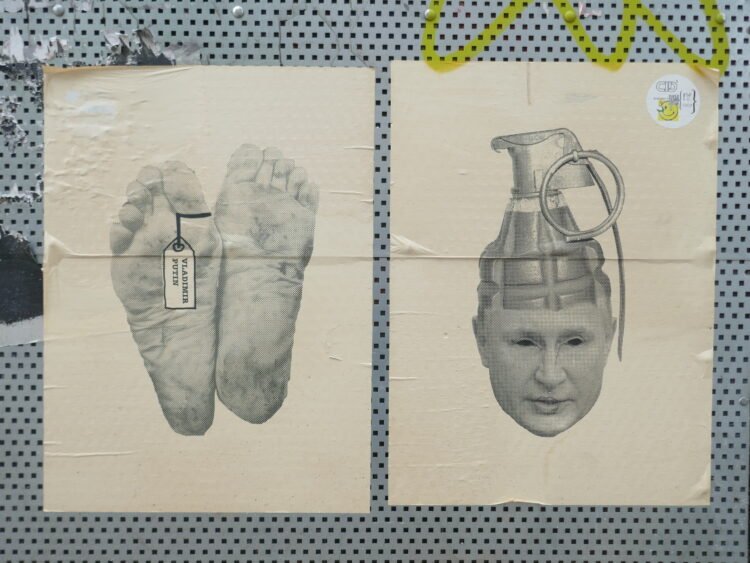 אמנות רחוב: פוטין כרימון יד לצד גופה 🖼️ דאנקן קמינג (cc-by-nc)
